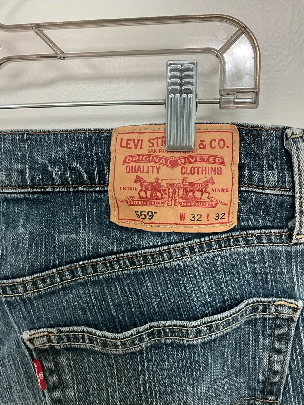 Levi’s 559 Jeans Men’s 32 Relaxed Straight Distressed Faded Y2K Denim